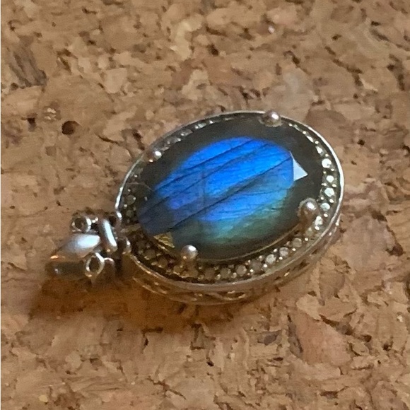 Labradorite Pendant SS - Picture 3 of 7